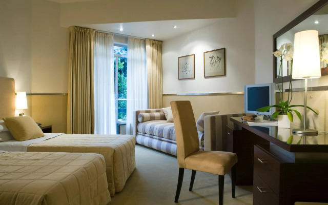 Mini Palace Hotel