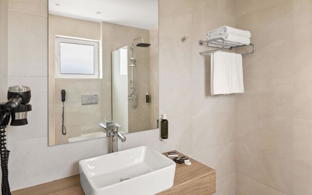 White Olive Marine Aquapark - All Inclusive