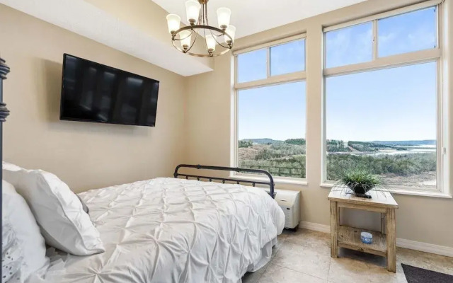 Table Rock Overlook - Spend Your Days on the Lake!