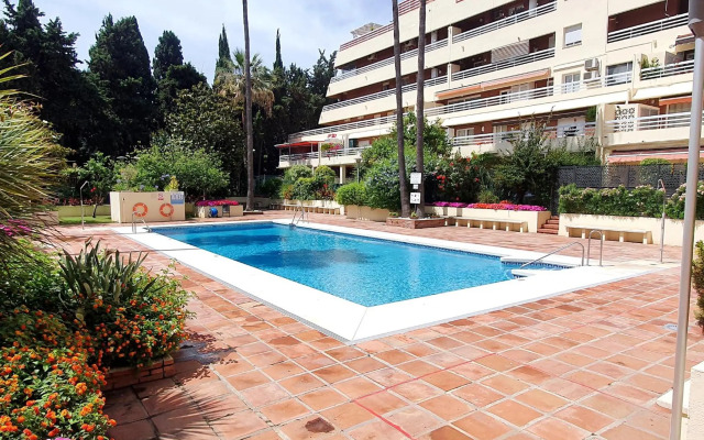 1 Bedroom Apartment Second Line Beach- Parque Marbella Building