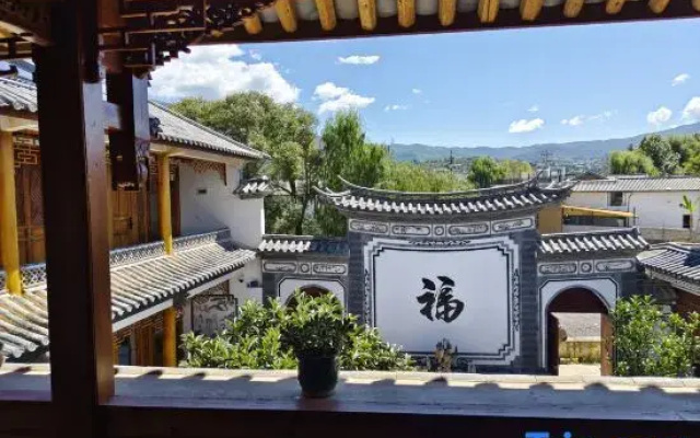 Shaxi Ancient Town Tianpan Homestay