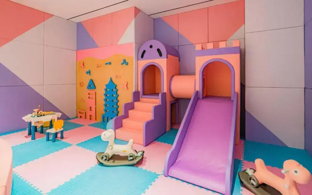 Holiday Inn One Thousand Island Lake by IHG