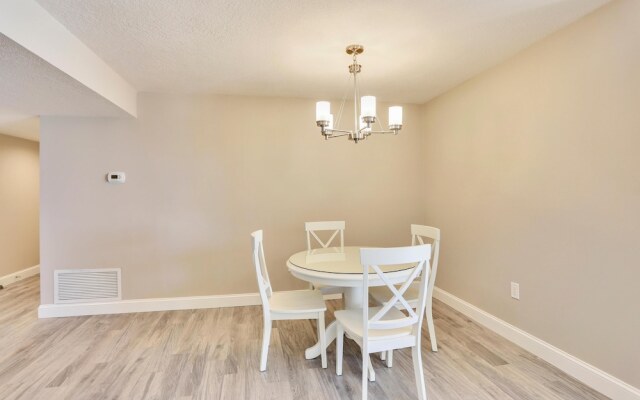 Trillium 4C Beach Front With Private Balcony/updated/pool!