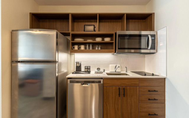 Everhome Suites Corona