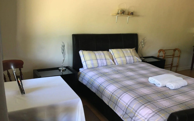 Pinewood Lodge