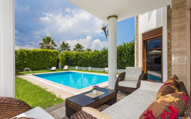 Villa Mare By Villatatilin