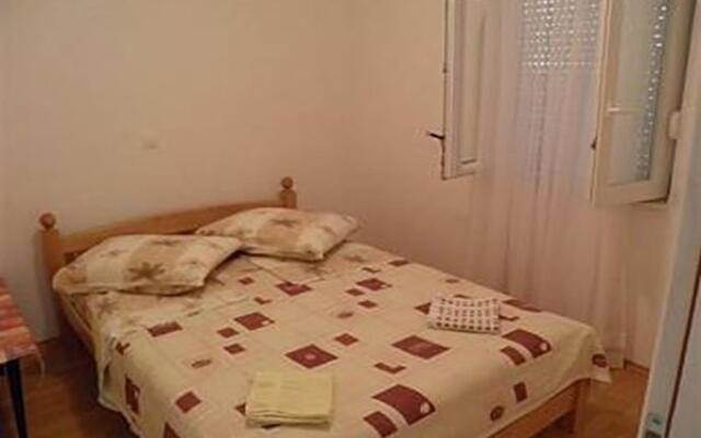 Vese - 200 m from beach - A4(4)