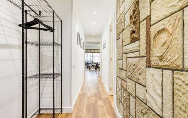 Nice & Cozy 4 Bed in Sants-montjuic BCN