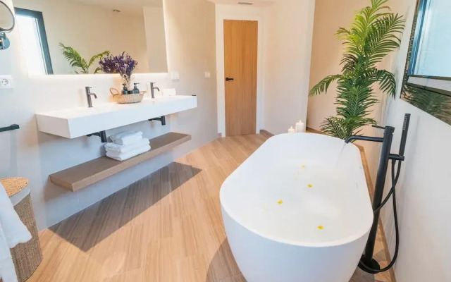 Superb Villa With Private Lagoon Pool