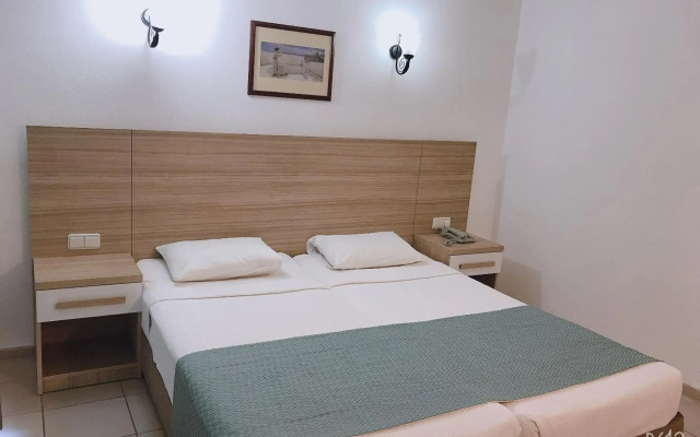Ant Apart Hotel
