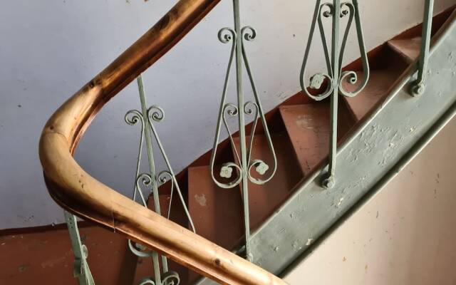 S12 2nd Floor Room in Elegant Apartment