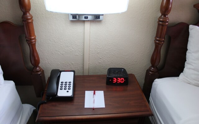 Ramada Perry Near Fairgrounds