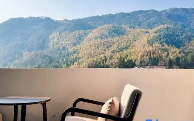 Mingyuejian · Designer Intelligent Homestay (Tianzhu Mountain Scenic Area)