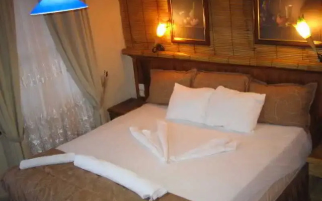 Sato Hotel Side