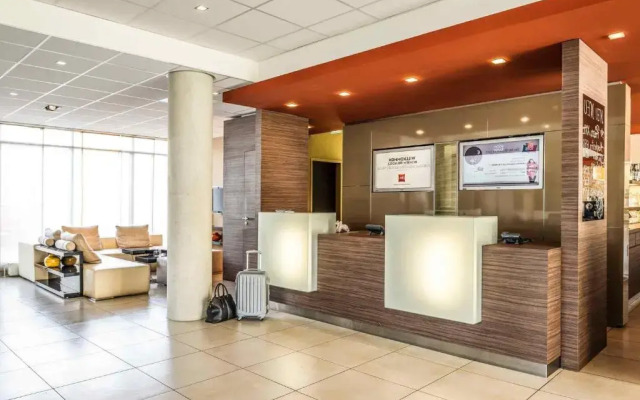 Hotel ibis Friedrichshafen Airport Messe