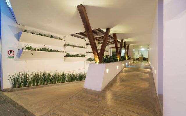 Hotel Balcón del Parque