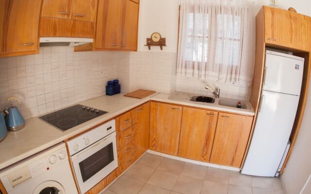 Angeli's Traditional Village House