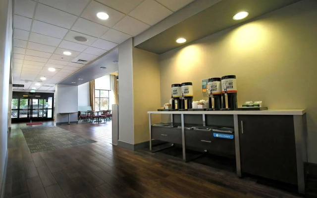 Hampton Inn & Suites Tacoma