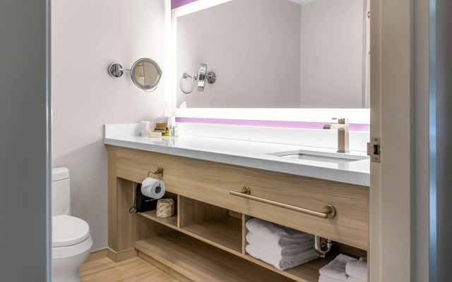 Best Western Premier Winnipeg East