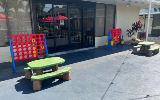 Hotel Room Near Disney 4 People