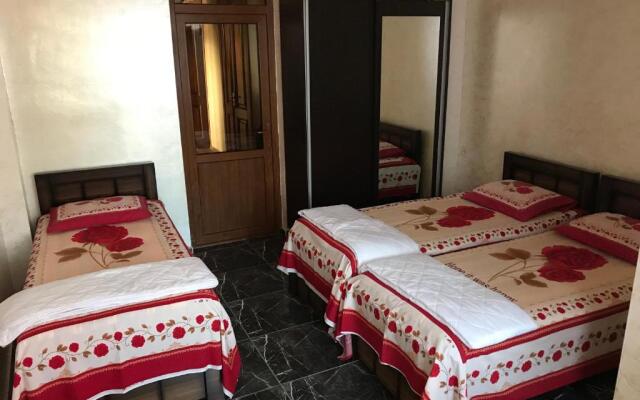 Guest House Chexovi 24