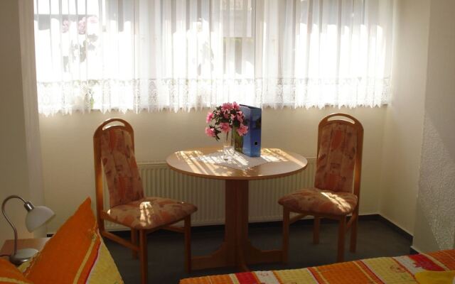 Sunny Apartment in Kühlungsborn near Sea Beach