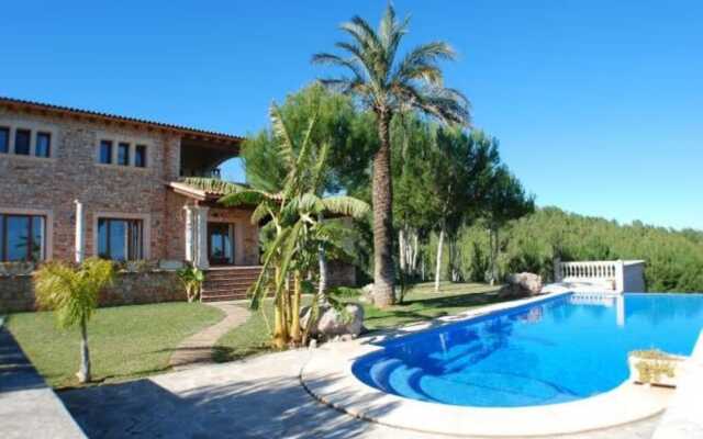 House 4 Bedrooms With Pool And Wifi 103976