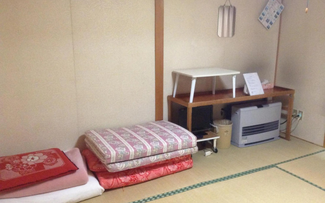 Minshuku Akiba – Guest Rooms – Furano