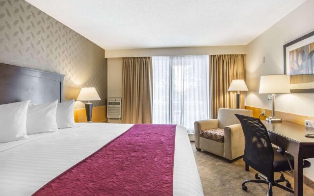 Prestige Riverside Lodge