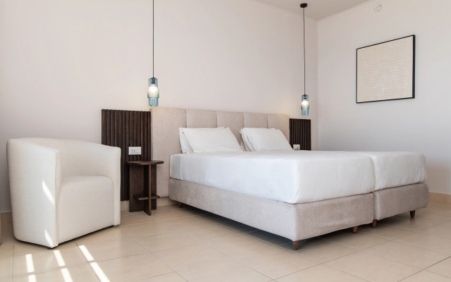 Grand Blue Beach Hotel