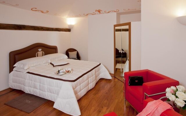 Quisigusta Miraval Suites B&B