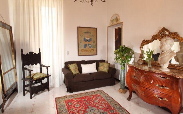 Roma Central Guest House