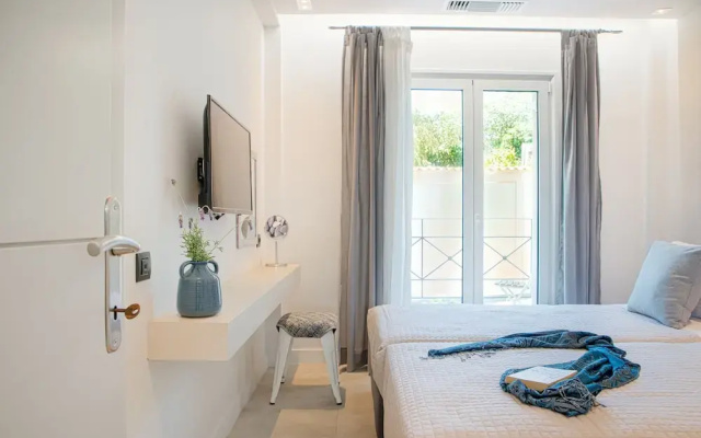Dimi Brou's Apartments by CorfuEscapes