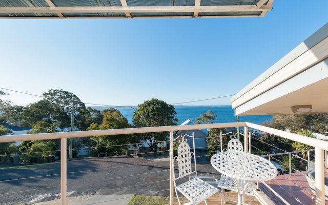 Sand & Sea, 1/13 Gloucester Street