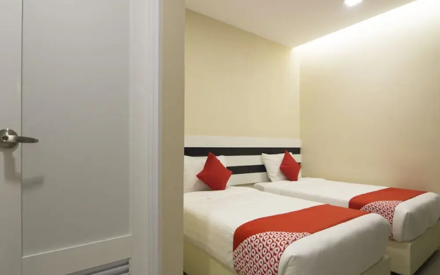 OYO 1145 Lea Guest House & Cafe