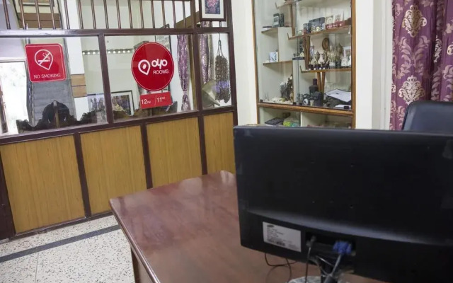 OYO Rooms Rajmahal Square