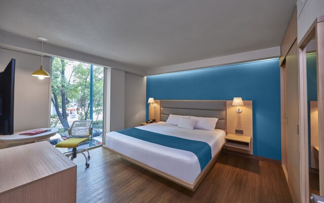 City Express Suites by Marriott Anzures