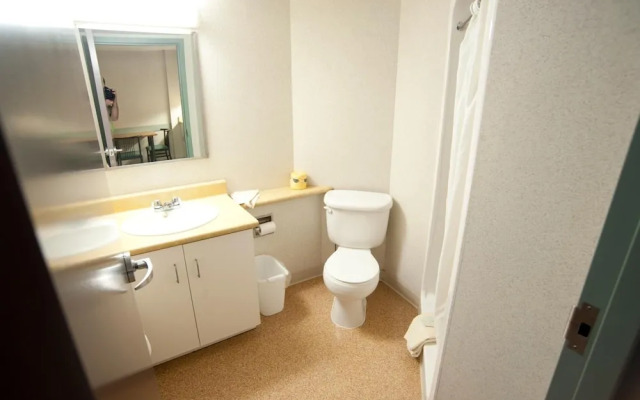 Residence & Conference Centre - Barrie