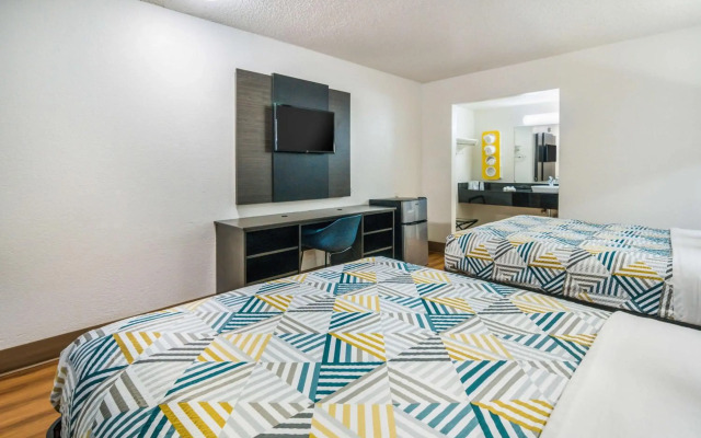 Motel 6 Irving, TX - Dallas