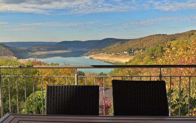 Mediterranean-style Flat With Wood Stove, Terrace and a Terrific View of the Edersee dam