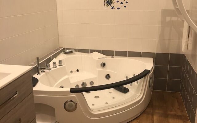 Hôtel Les Marronniers d’Arc