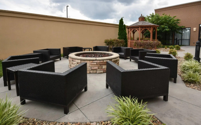 Courtyard Charlotte Concord