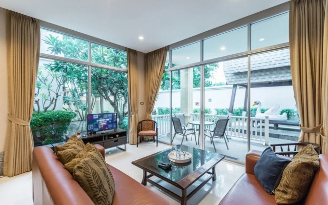 AnB pool villa in Pattaya