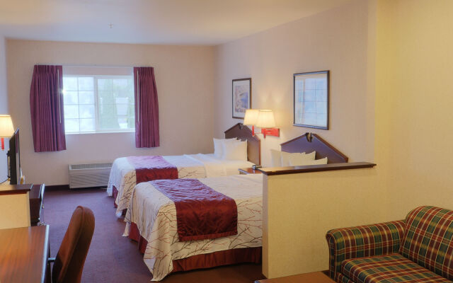 Portland Suites Airport East
