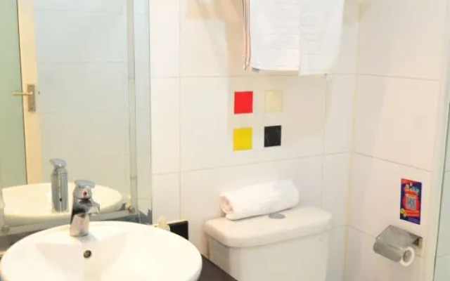 Grace Inn Hotel (Jinan Jingshi Road Hexie Square Qilu Children's Hospital)