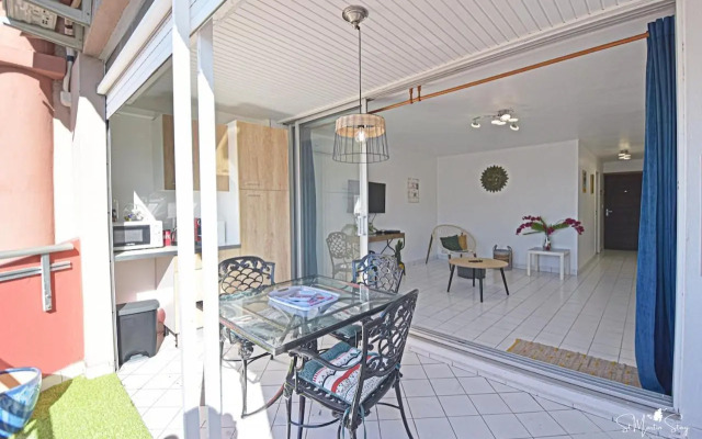 Mady's Retreat 1 bedroom apartment ideally located