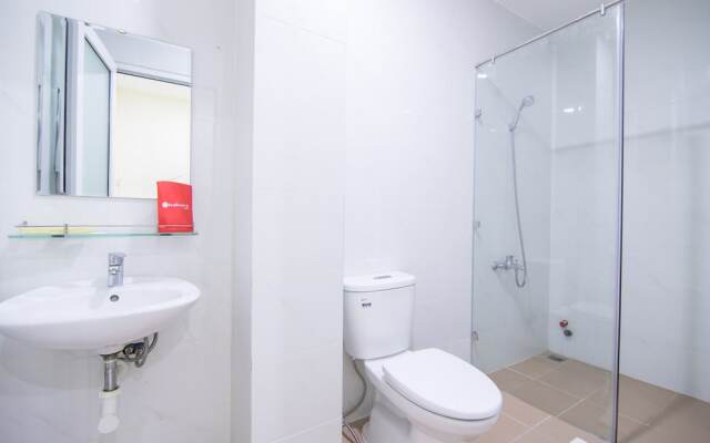 RedDoorz Plus  Le Van Sy Street 2