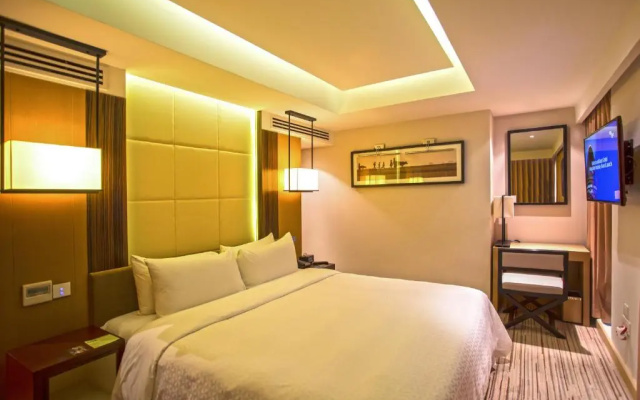 Crowne Plaza Dhaka Gulshan - фото 2