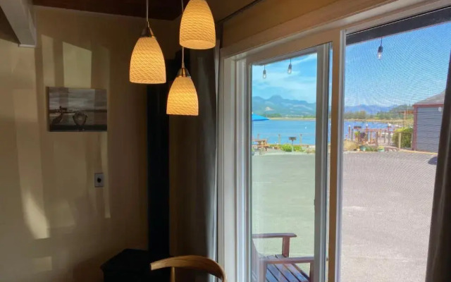 Wheeler on the Bay Lodge & Marina