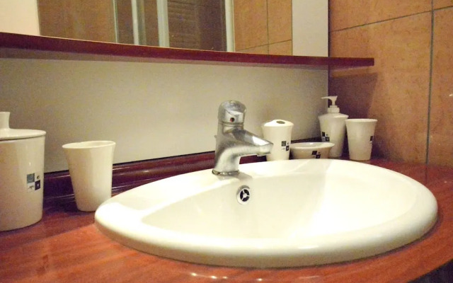 Modern Holiday Home in Waulsort with Terrace